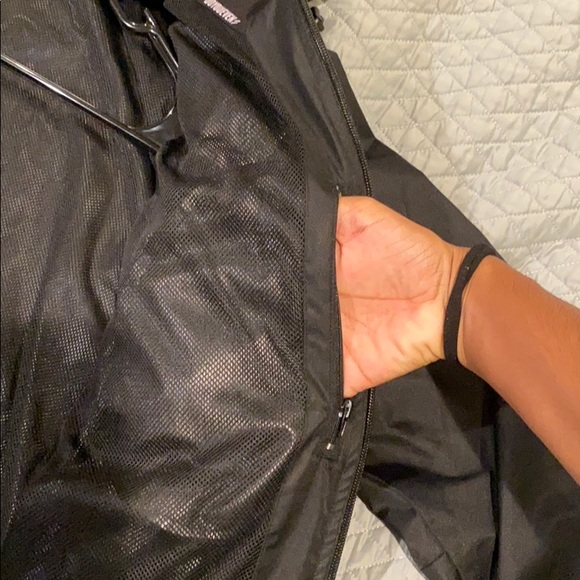 Jacket - Picture 9 of 10